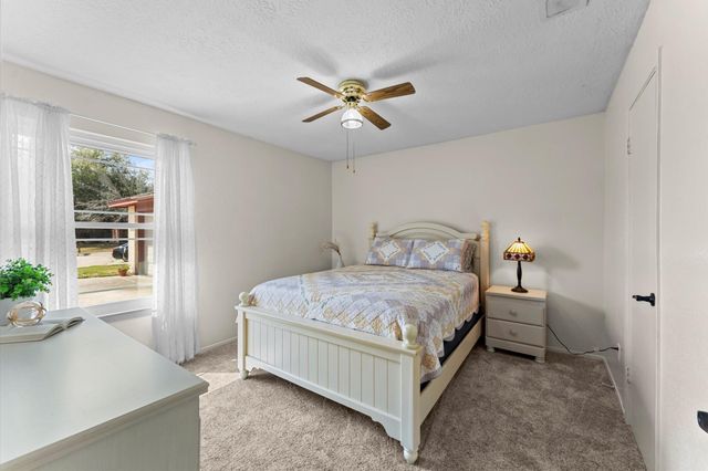 17815 Heritage Colony Court, Webster, TX 77598