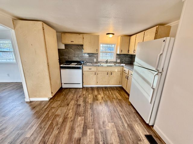 25271 S 606 Lane, Grove, OK 74344