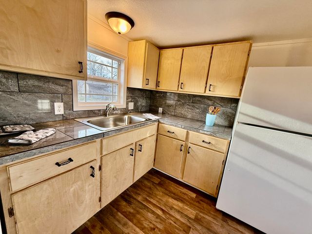 25271 S 606 Lane, Grove, OK 74344