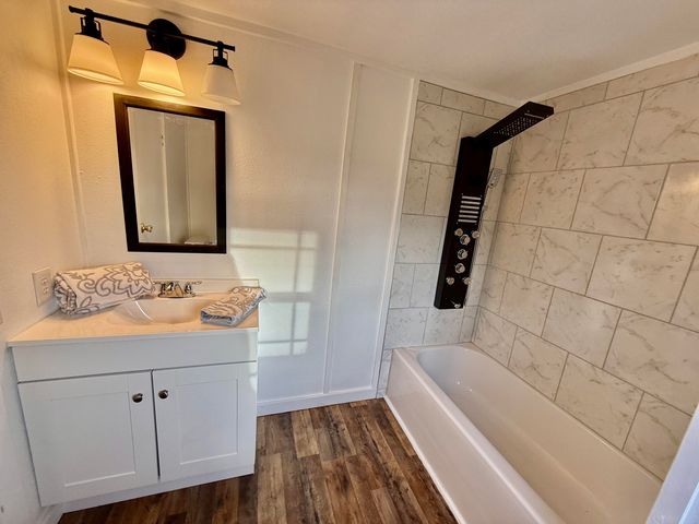 25271 S 606 Lane, Grove, OK 74344