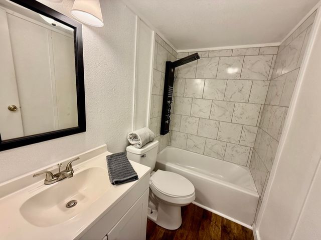 25271 S 606 Lane, Grove, OK 74344