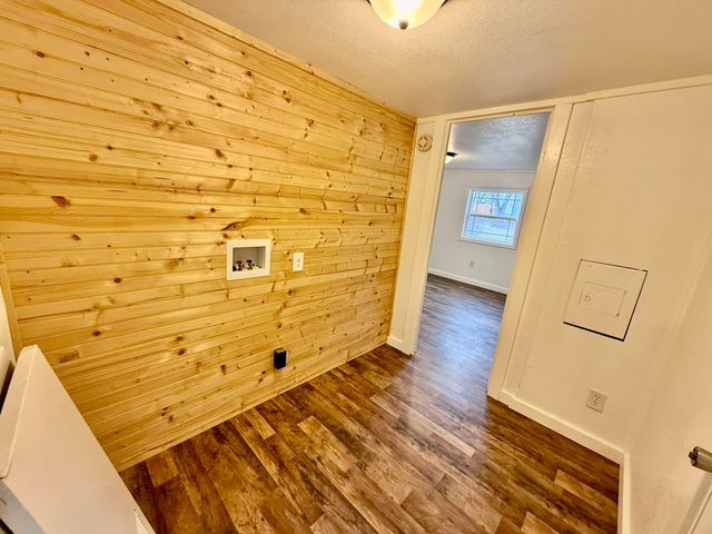 25271 S 606 Lane, Grove, OK 74344