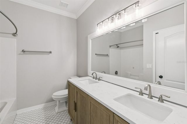 10513 LEADER LANE, Orlando, FL 32825