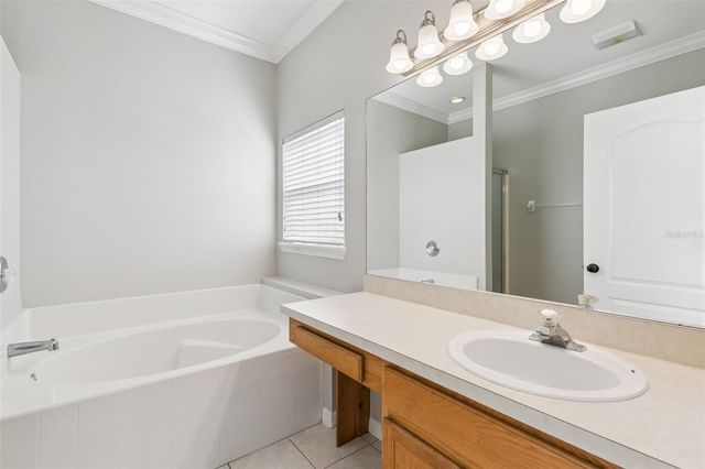 10513 LEADER LANE, Orlando, FL 32825