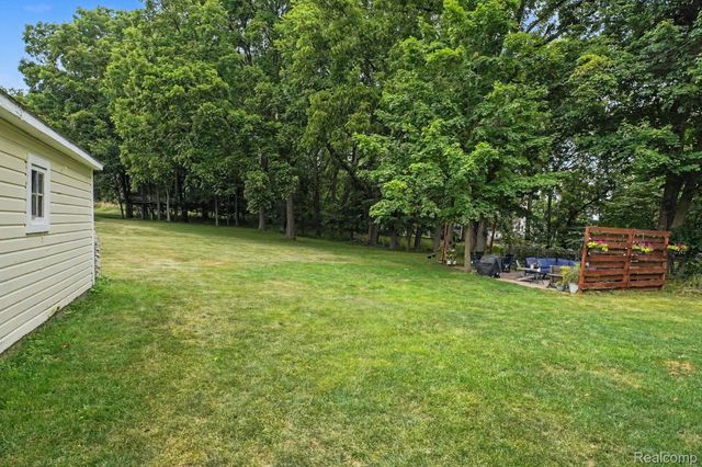 612 S East Street, Fenton, MI 48430