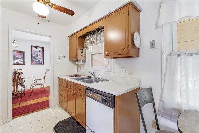 2908 Neil DR, Roanoke, VA 24019