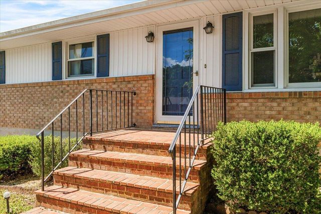 2908 Neil DR, Roanoke, VA 24019