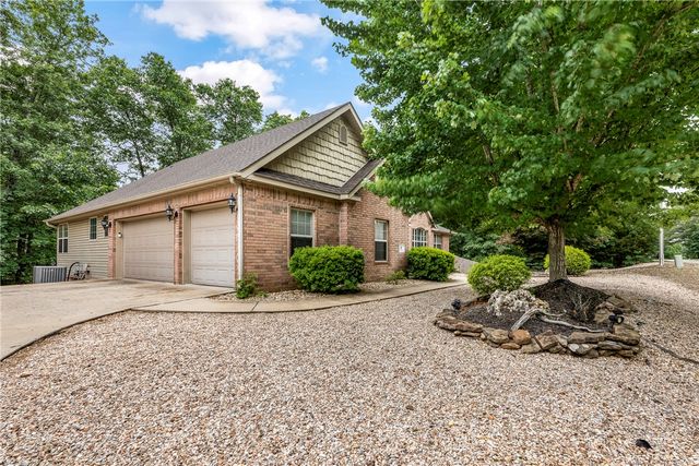 91 Granshire Drive, Bella Vista, AR 72714