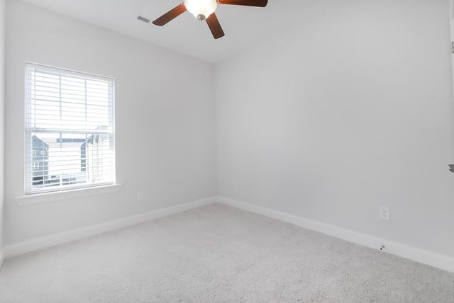 126 E 19th Street, Chattanooga, TN 37408