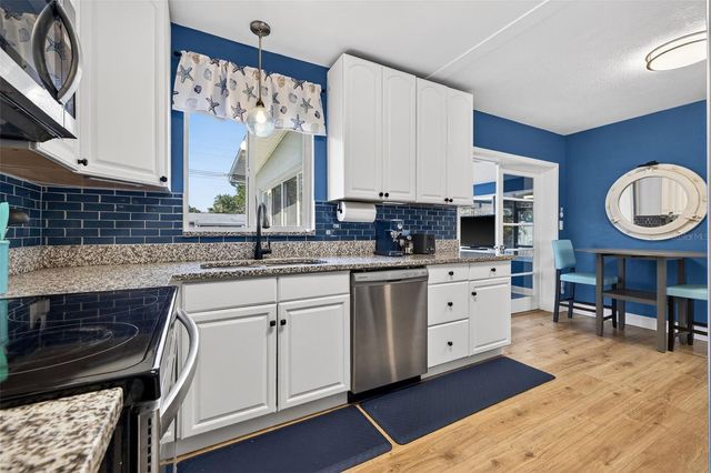 2530 51ST STREET N, St Petersburg, FL 33710