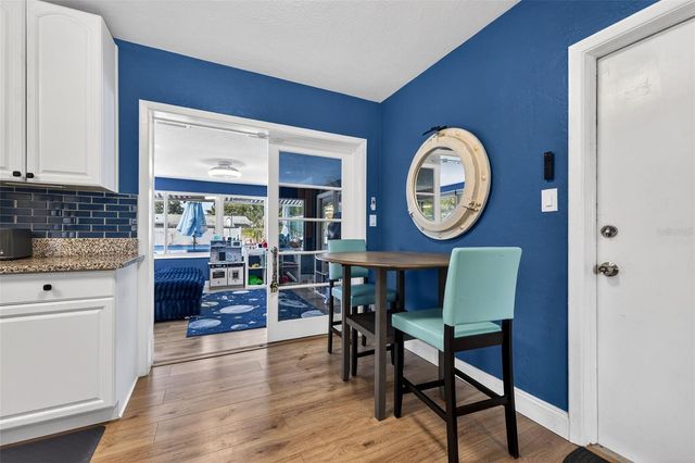 2530 51ST STREET N, St Petersburg, FL 33710