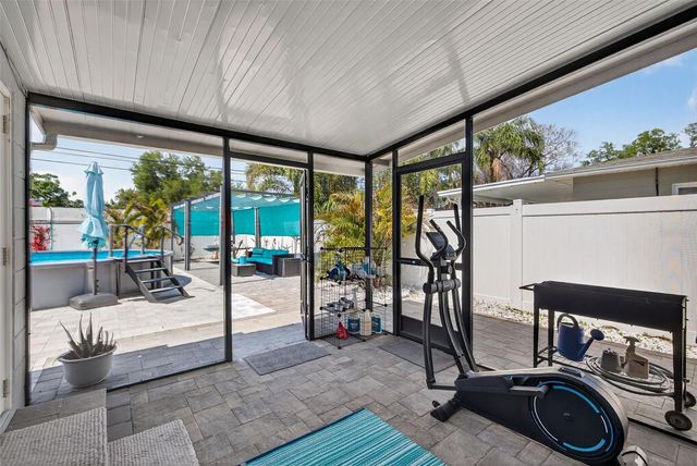 2530 51ST STREET N, St Petersburg, FL 33710