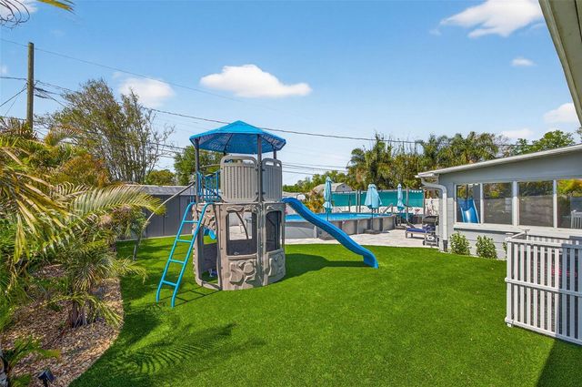 2530 51ST STREET N, St Petersburg, FL 33710