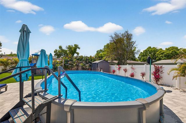 2530 51ST STREET N, St Petersburg, FL 33710