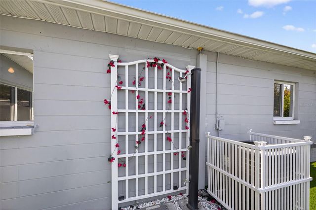 2530 51ST STREET N, St Petersburg, FL 33710