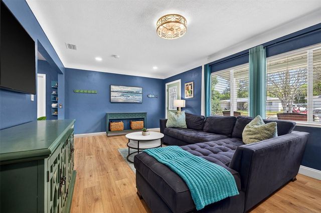 2530 51ST STREET N, St Petersburg, FL 33710