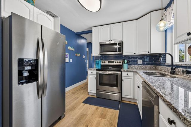 2530 51ST STREET N, St Petersburg, FL 33710