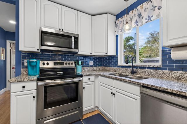 2530 51ST STREET N, St Petersburg, FL 33710