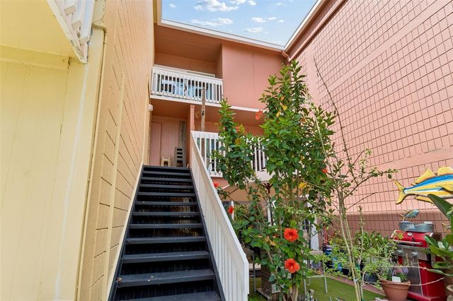 2424 W TAMPA BAY BOULEVARD I204, Tampa, FL 33607