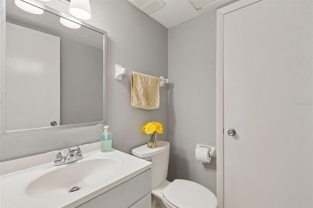2424 W TAMPA BAY BOULEVARD I204, Tampa, FL 33607