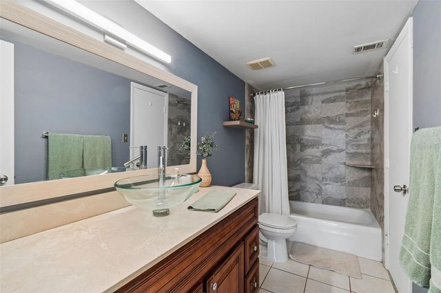 2424 W TAMPA BAY BOULEVARD I204, Tampa, FL 33607