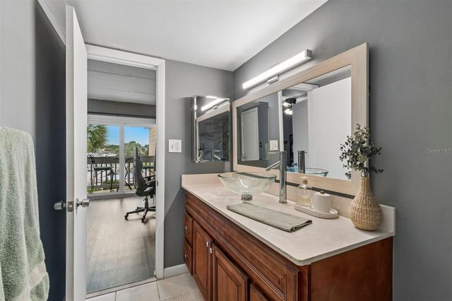 2424 W TAMPA BAY BOULEVARD I204, Tampa, FL 33607