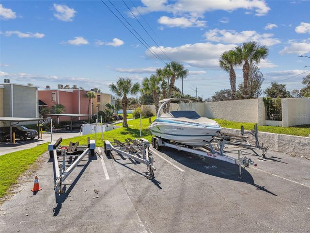 2424 W TAMPA BAY BOULEVARD I204, Tampa, FL 33607