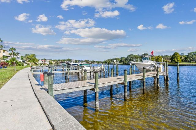 2424 W TAMPA BAY BOULEVARD I204, Tampa, FL 33607