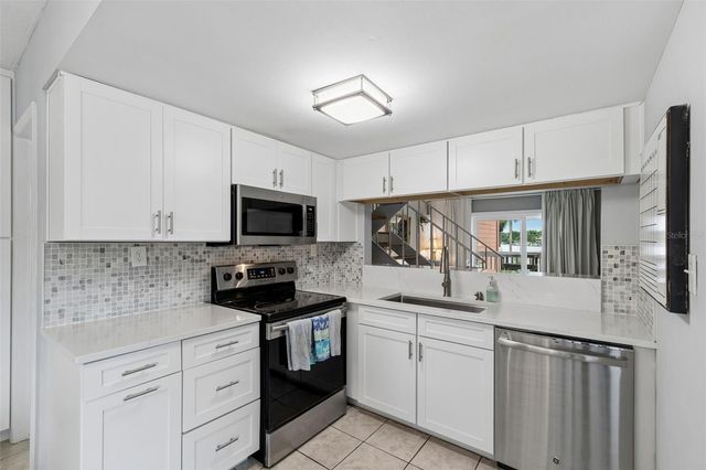2424 W TAMPA BAY BOULEVARD I204, Tampa, FL 33607