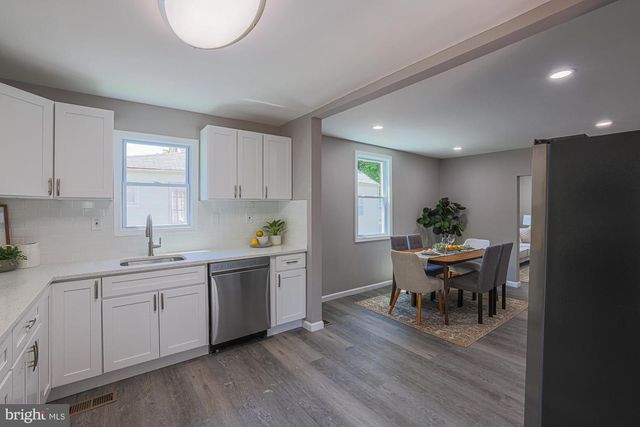 7665 OLD BATTLE GROVE RD, Baltimore, MD 21222