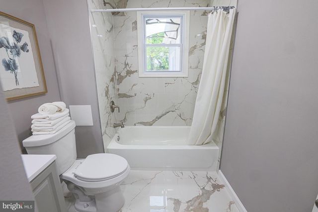 7665 OLD BATTLE GROVE RD, Baltimore, MD 21222