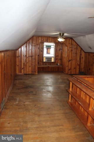 1307 MEADOWCREEK LN, Lancaster, PA 17603