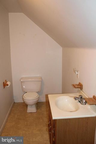 1307 MEADOWCREEK LN, Lancaster, PA 17603