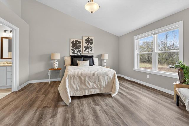 1621 FOUNDERS STREET, Neenah, WI 54956