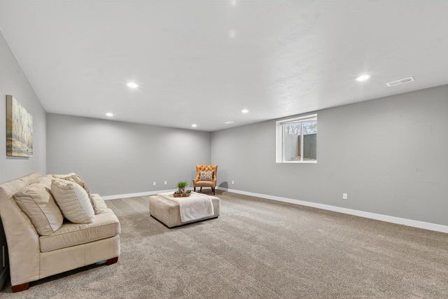 1621 FOUNDERS STREET, Neenah, WI 54956