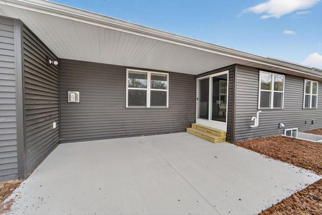 1621 FOUNDERS STREET, Neenah, WI 54956