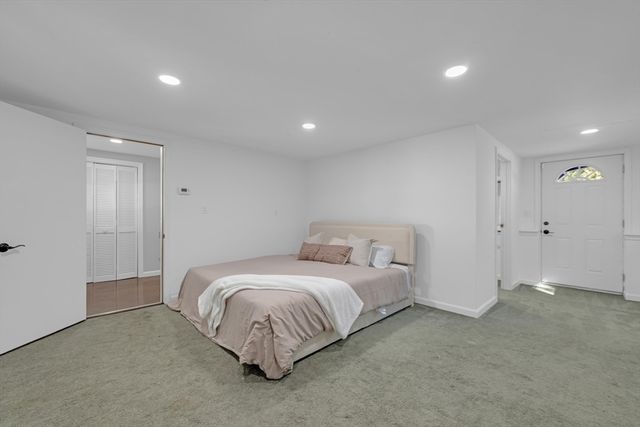 19 Maplecrest Drive, Southborough, MA 01772