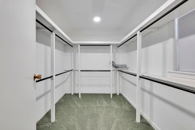 19 Maplecrest Drive, Southborough, MA 01772