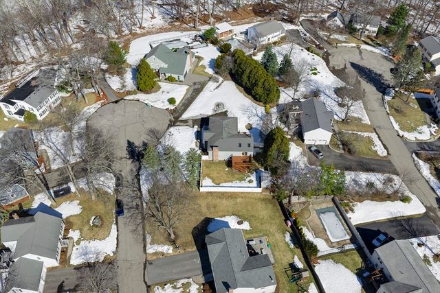 19 Maplecrest Drive, Southborough, MA 01772