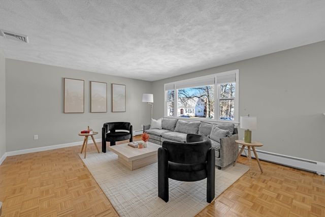 19 Maplecrest Drive, Southborough, MA 01772