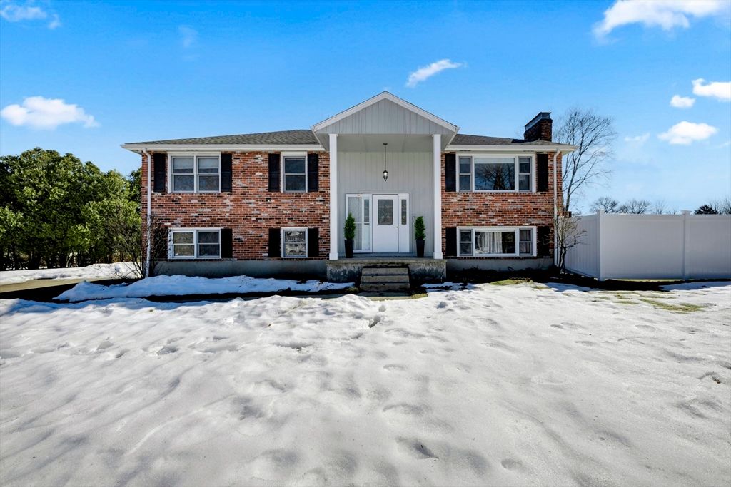 19 Maplecrest Drive, Southborough, MA 01772