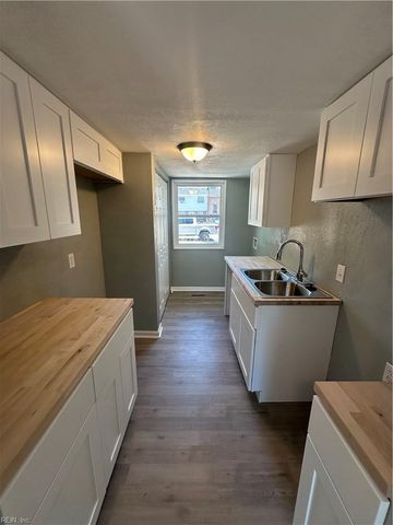 6427 Faraday CT, Norfolk, VA 23513