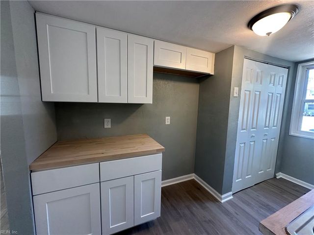 6427 Faraday CT, Norfolk, VA 23513