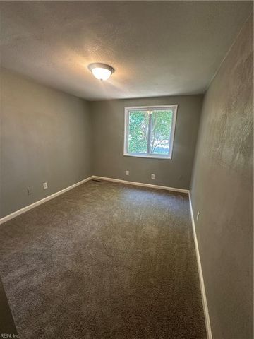 6427 Faraday CT, Norfolk, VA 23513