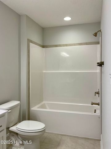 806 Gemini Court, Jacksonville, NC 28546