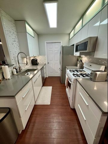 2412 Thornton RD B, Austin, TX 78704