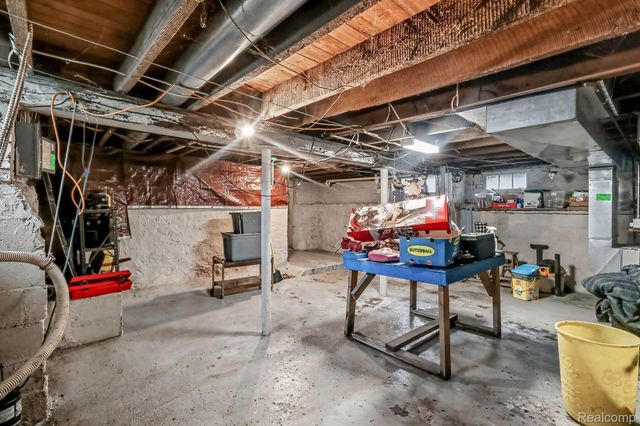 1304 Samaria Road, Bedford Township, MI 48177