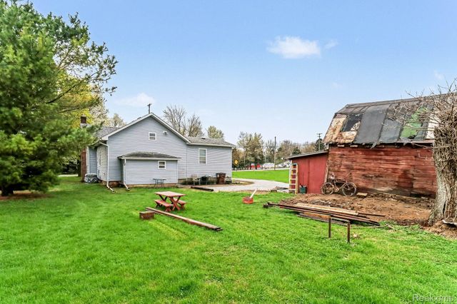 1304 Samaria Road, Bedford Township, MI 48177
