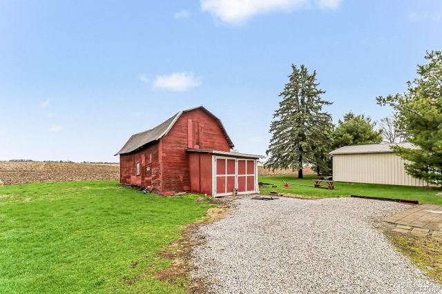 1304 Samaria Road, Bedford Township, MI 48177