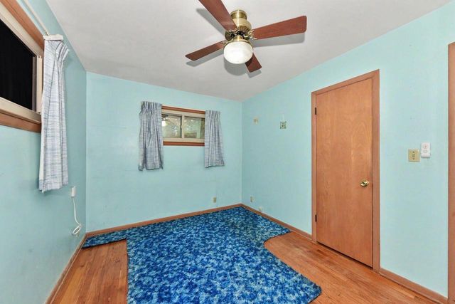 8651 W Crossfield AVENUE, Milwaukee, WI 53225